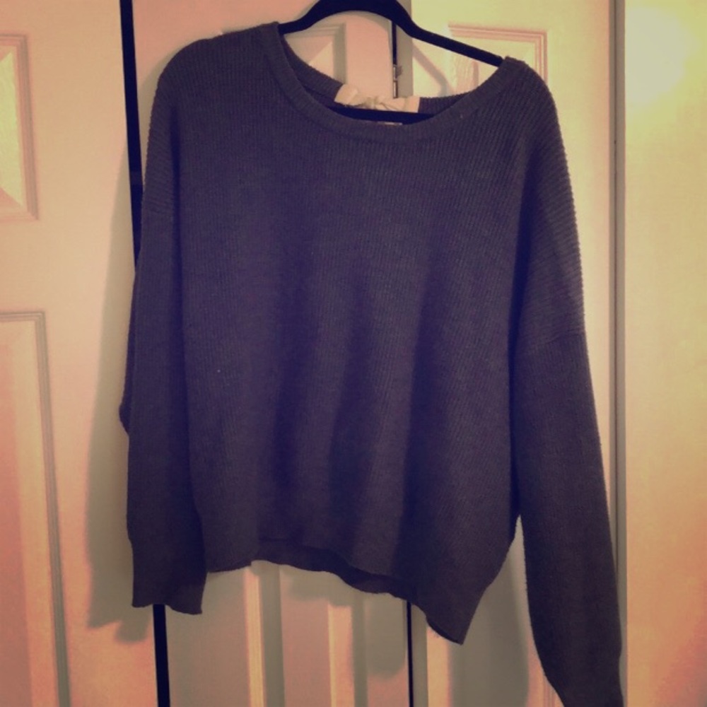 Zara Size M Gray sweater